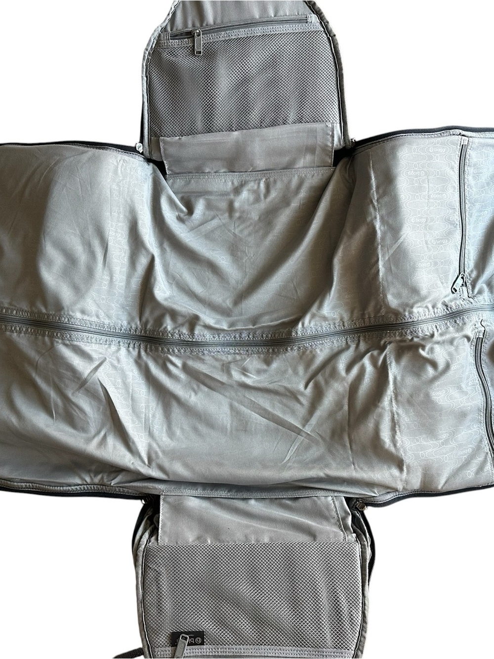 Biaggi 2-in-1 Garment Bag Travel Duffle Hangeroo Curve in Black - Picture 9 of 15